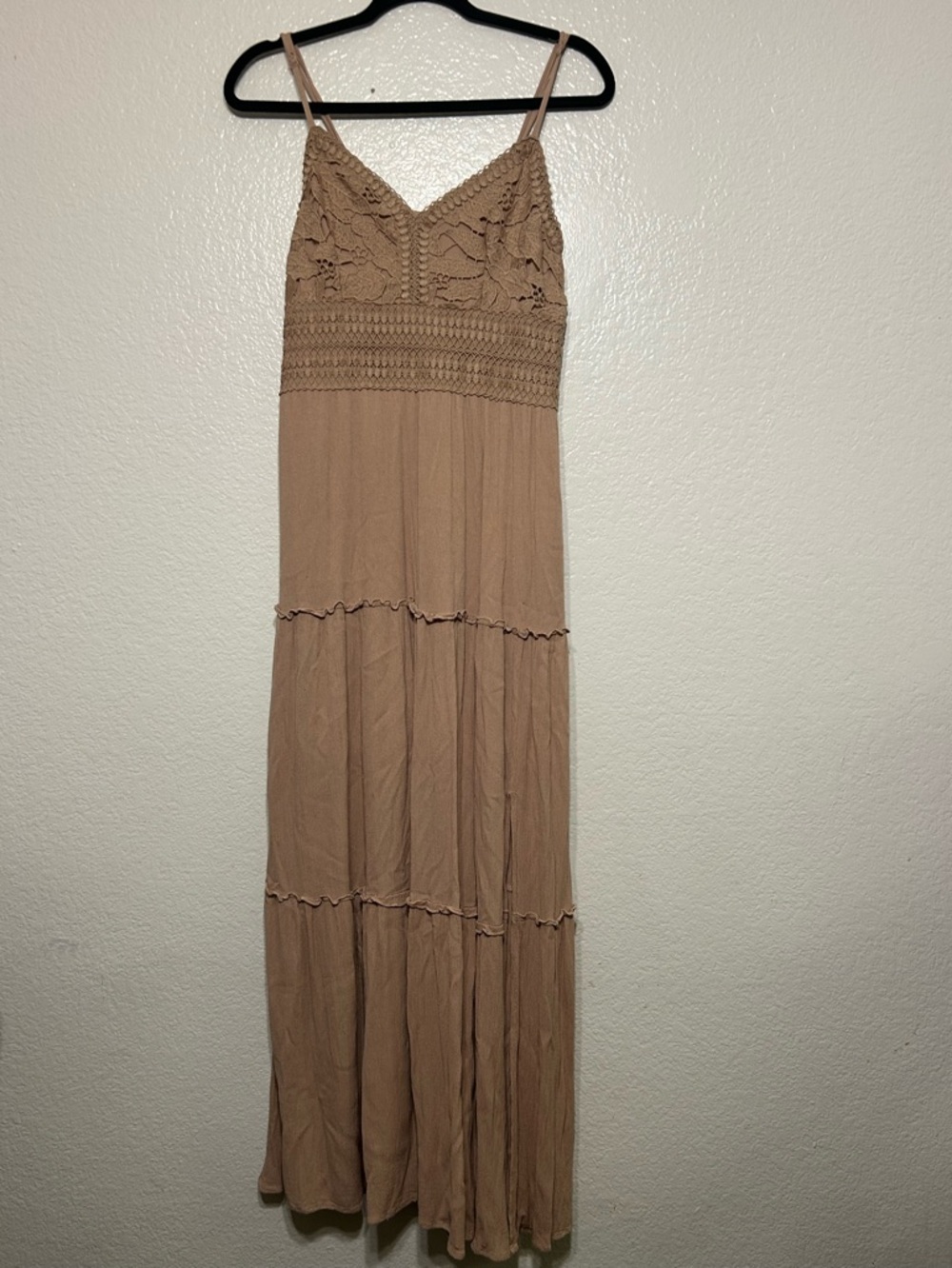 No Comment Boho Lace Maxi Dress XL Nude Taupe Tiered Sleeveless Flowy